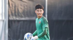 Đình Hải bay xuyên đêm hội quân cùng U23 Việt Nam